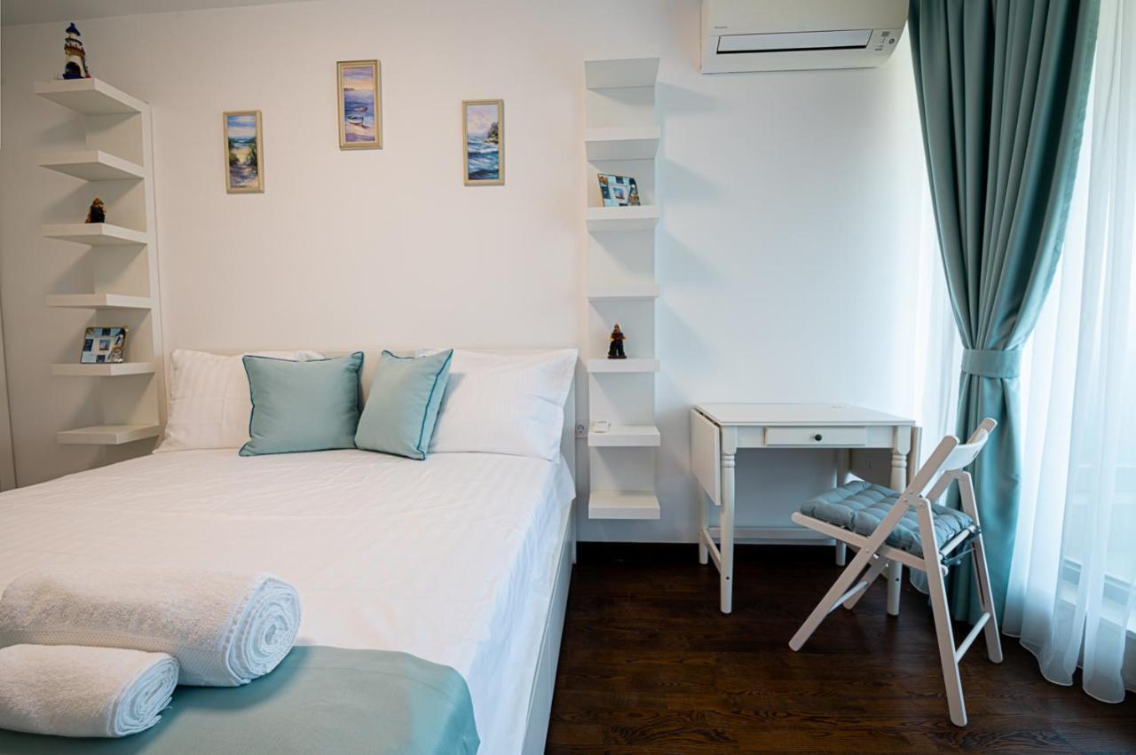 Stylish 1-Bd Apartment In St Constantine And Helena By Flat Mаnager Saints Constantine and Helena Ngoại thất bức ảnh