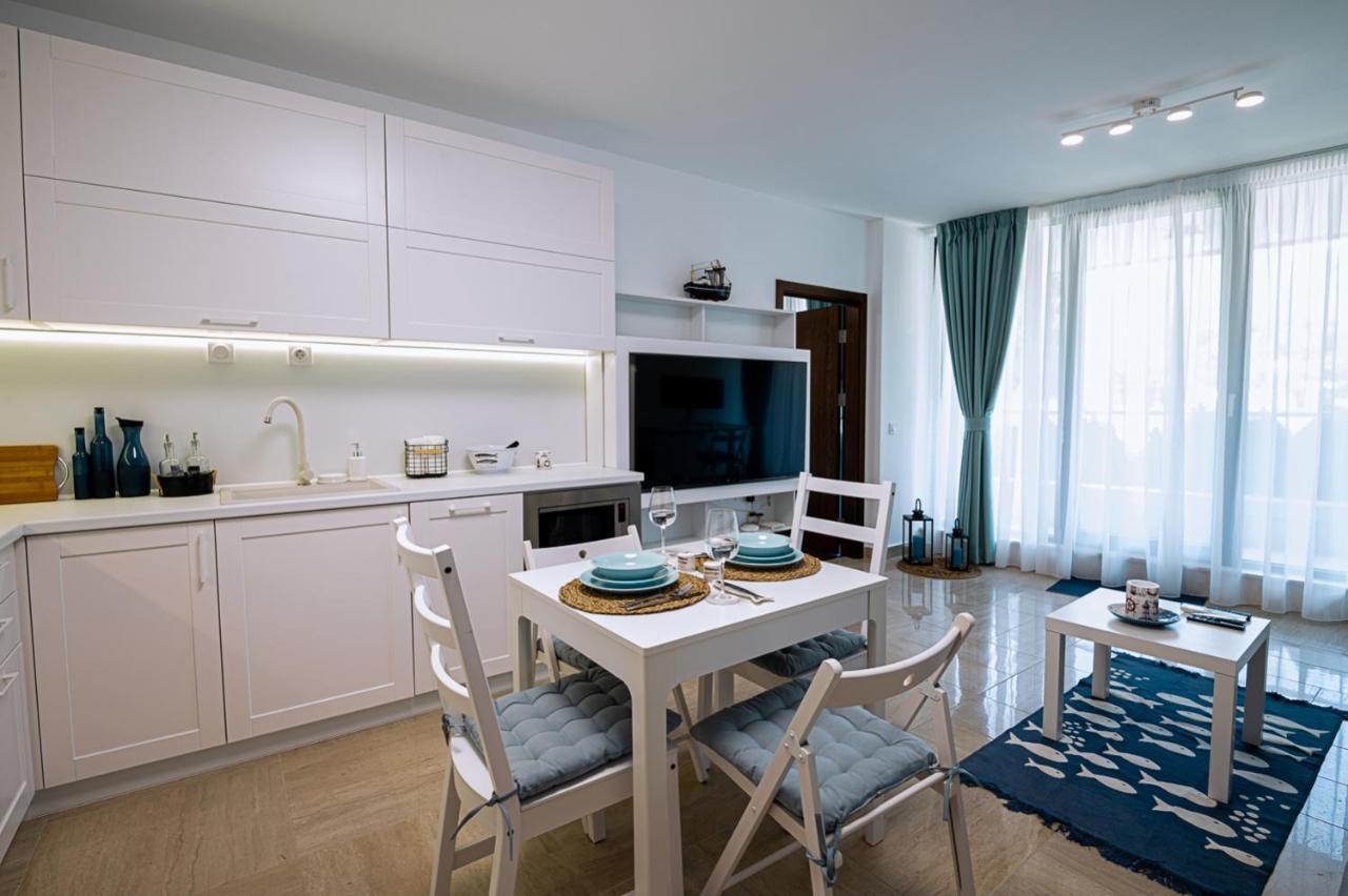 Stylish 1-Bd Apartment In St Constantine And Helena By Flat Mаnager Saints Constantine and Helena Ngoại thất bức ảnh